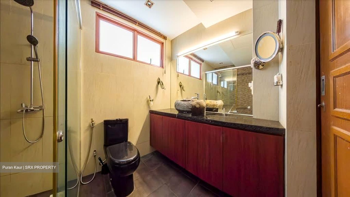 Namly Court (D10), Terrace #582965981